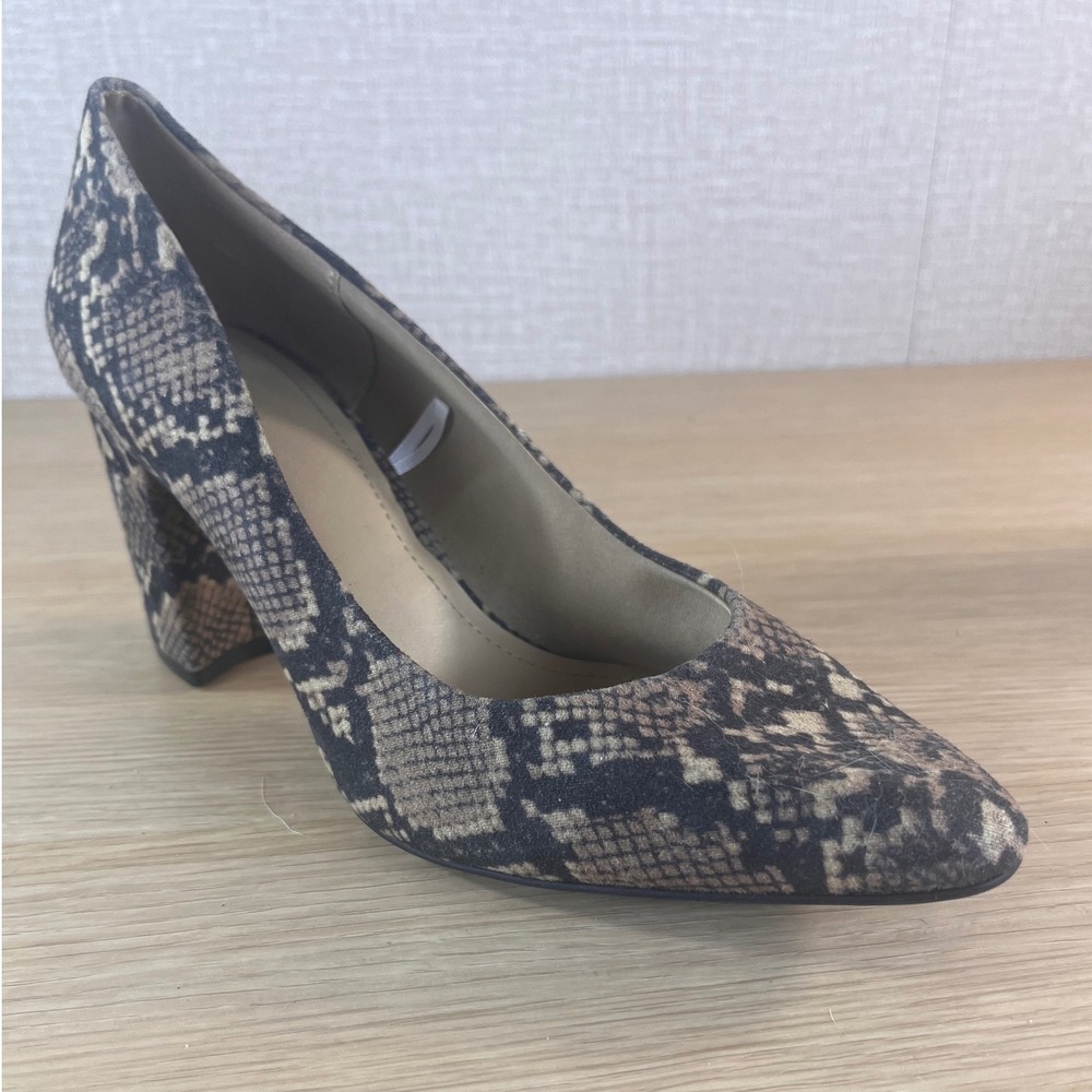 HM Womens Snakeskin Print Block Heel Pumps Pointed Toe Brown Tan Size 38